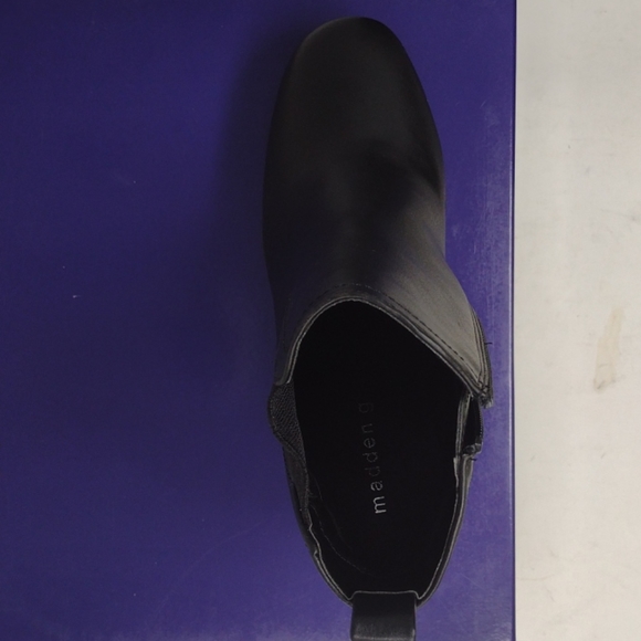 Madden Girl Black Ankle Boots - Picture 12 of 15